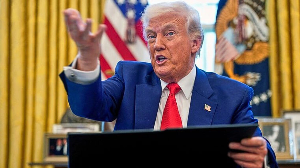 Trump Threatens 10% Tariff on BRICS, Calls It 'Fading Fast' 💸